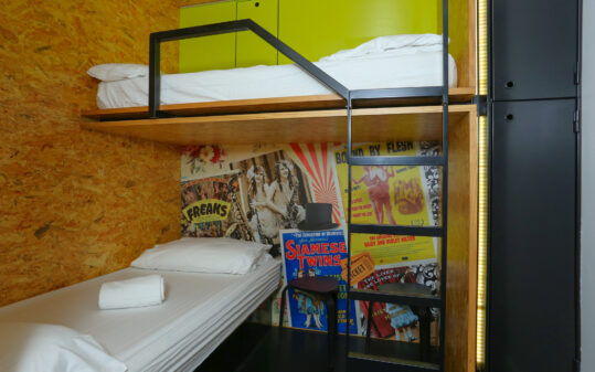 Habitación twin discapacitados Bastardo Hostel