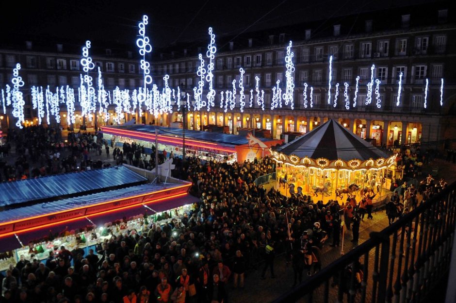 Bastardo Hostel Madrid centro Navidad Plaza Mayor