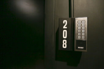 Acceso Pin Bastardo Hostel Madrid Barato
