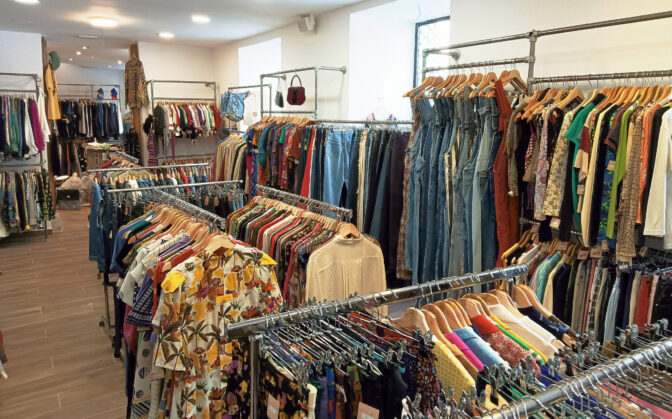 Magpie Vintage Blog Bastardo Hostel Madrid Barato
