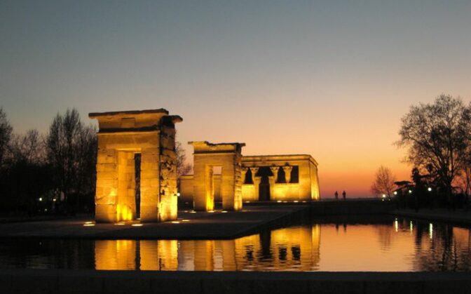 Templo de Debod Bastardo Hostel Madrid Barato
