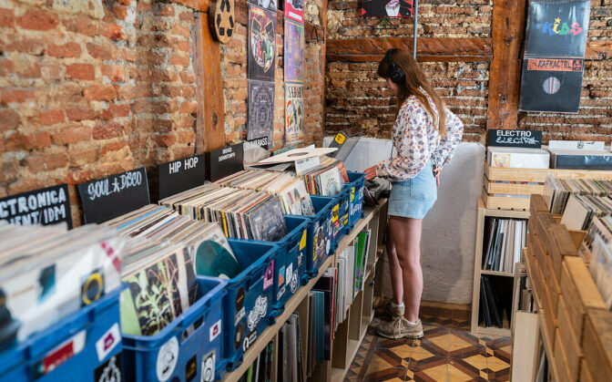 Recycled Vinilos Bastardo Hostel Madrid Barato