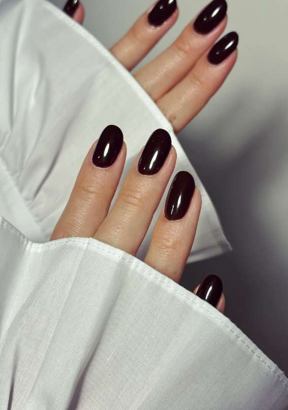 Top sitios para hacerse las uñas en Madrid Bastardo Hostel Madrid Barato