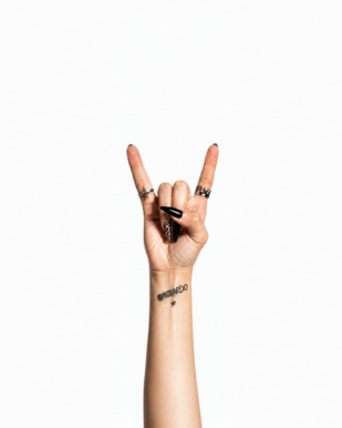 Bastardo Hostel Madrid nailart hacerse las uñas en Madrid barato